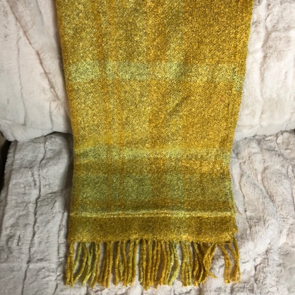 GAP - plaid fringe scarf - Picture 1 of 1